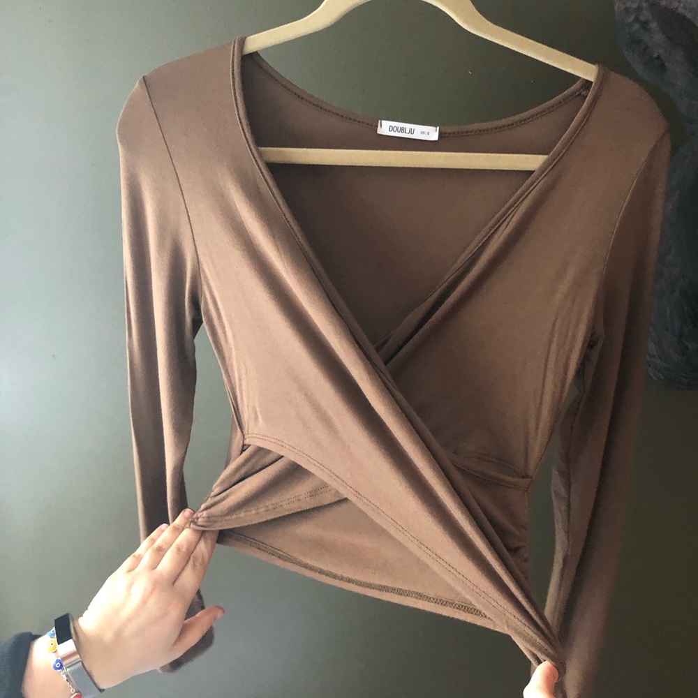 Long sleeve crop top